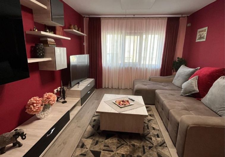 Apartament 2 camere – Decomandat – Etaj 1 – Zona Trocadero - Poză 2