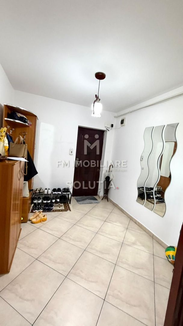Apartament 3 camere | Semidecomandat | Etaj 3 | Loc de parcare | Zona - Poză 11