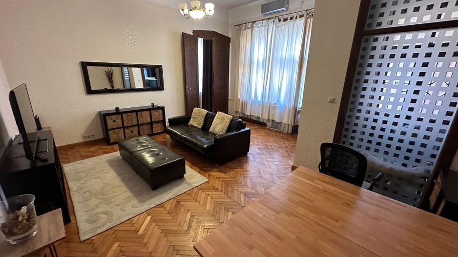 Apartament in Piata Victoriei - Poză 6