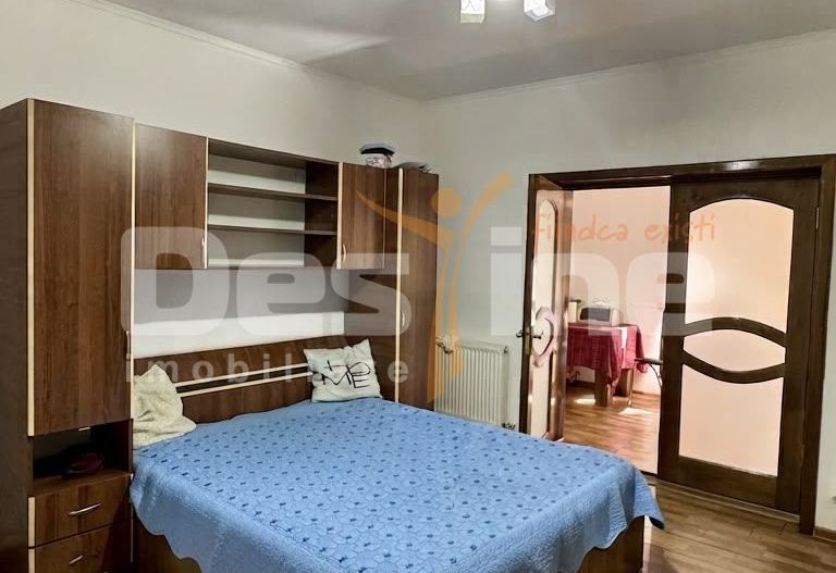 Casa spatioasa cu teren de 800 mp, Muntenii de Jos - 5 camere - Poză 17