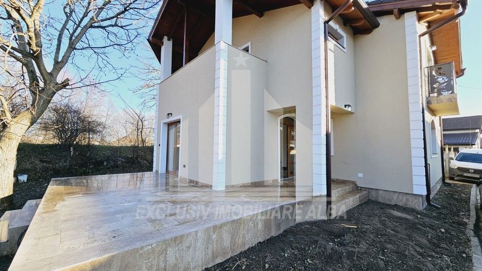 Casa noua de vanzare, Barabant - Poză 1