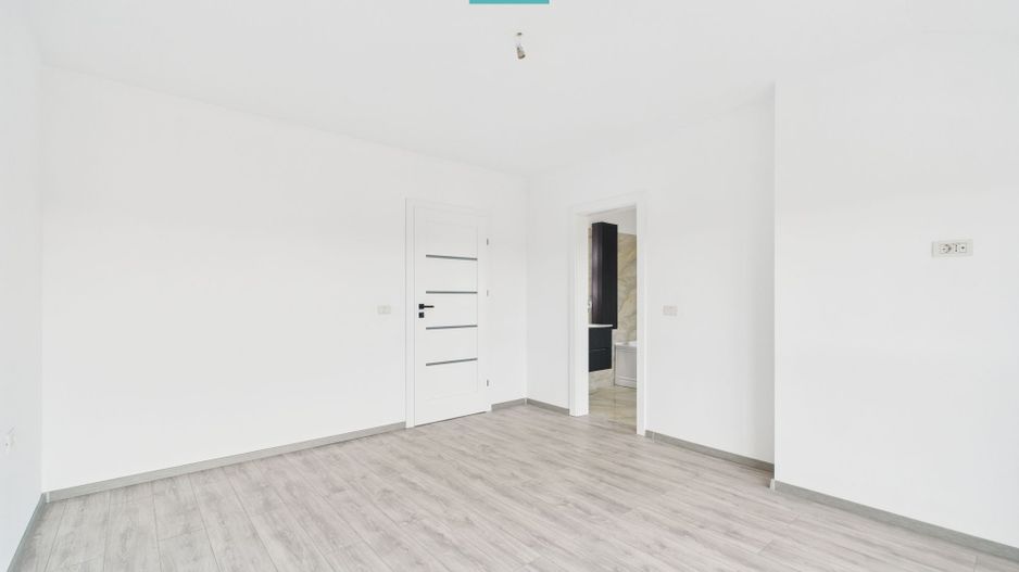 Duplex ultrafinisat cu 3 camere, 3 băi în Pișchia - Poză 14