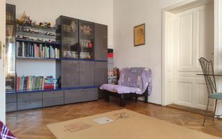 Casa cu 4 camere de vanzare in zona centrala – Louis Pasteur, Oradea - Poză 10