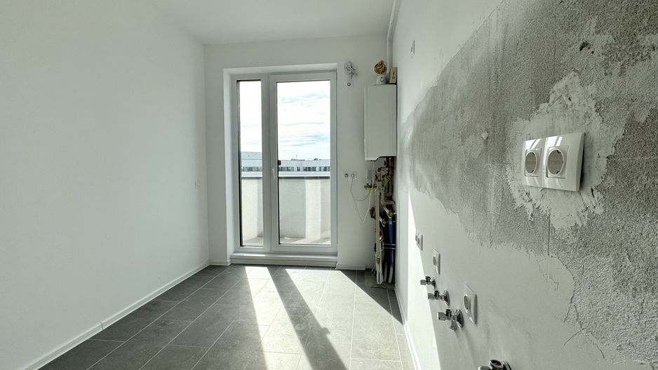 3 camere. Bucătărie închisă. Vedere panoramică. Reper Mall Colosseum - Poză 5