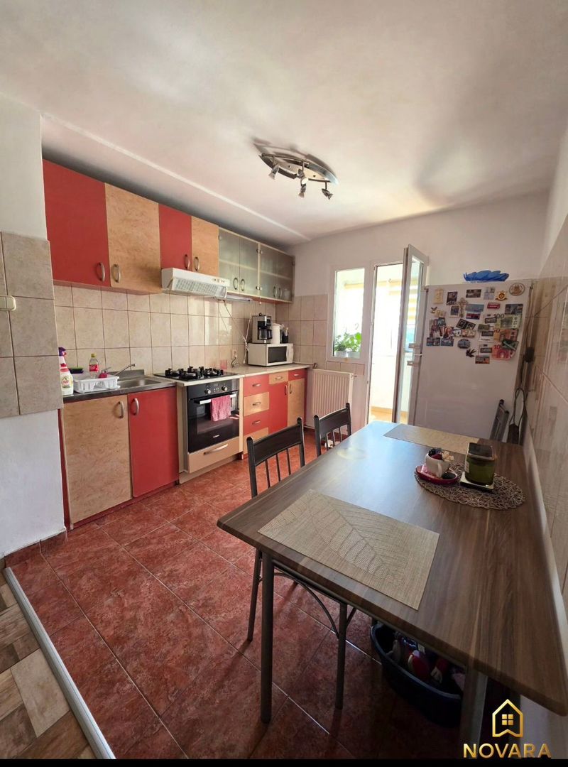 3 camere spatios, luminos 2 bai Transilvaniei - Poză 14
