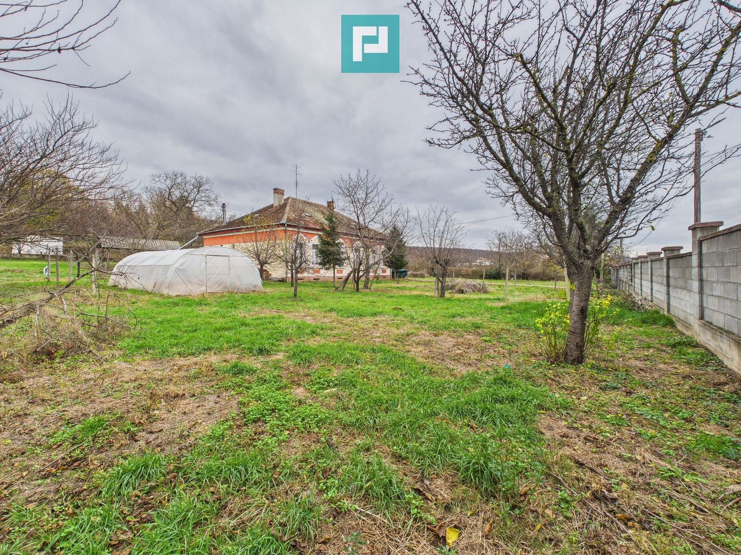 CONAC IMPRESIONANT ÎN GHIOROC - Poză 56