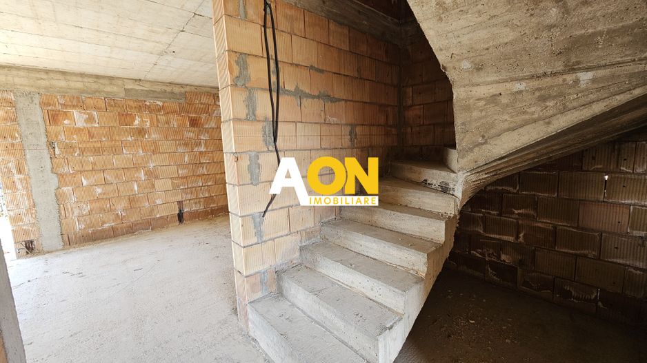 Casa la rosu, 4 camere, 2 bai, 345 mp teren, zona Ampoi 3 - Poză 6