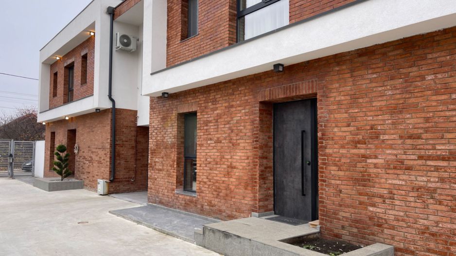 Eleganță și natură: vilă urbană exclusivistă în Tunari - Poză 18