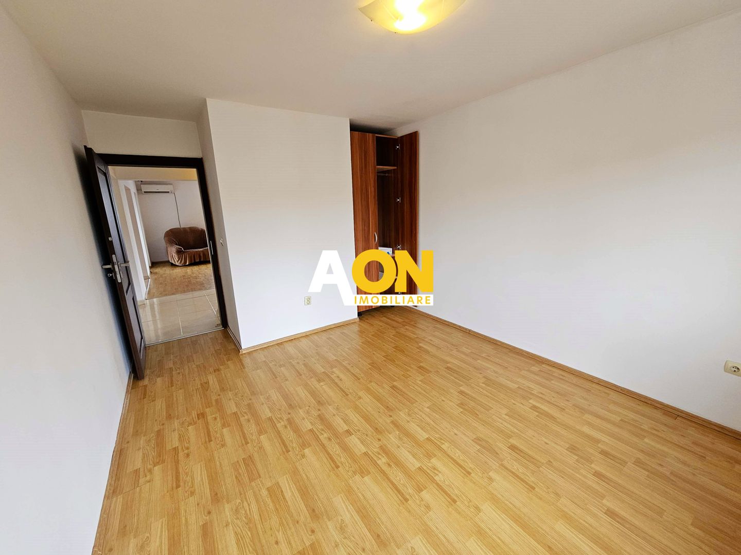Apartament 3 camere, 75 mp utili + garaj 22 mp. cartier Orhideea - Poză 14