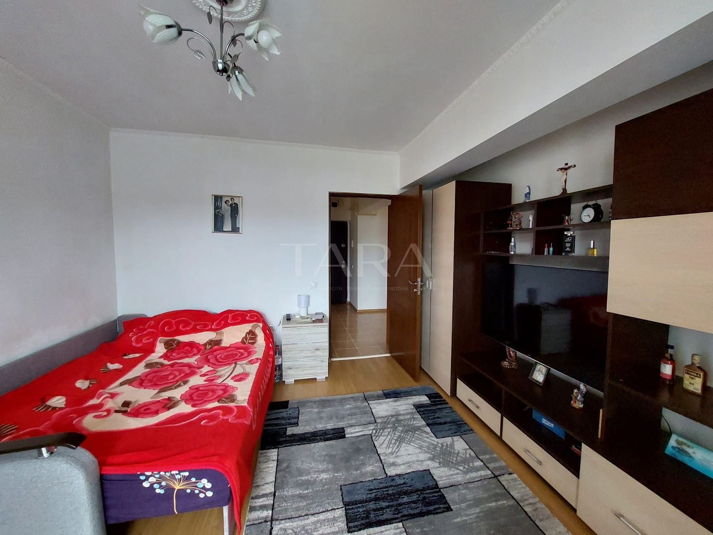 Apartament decomandat cu 3 camere în Florești - Zona Florilor - Poză 2