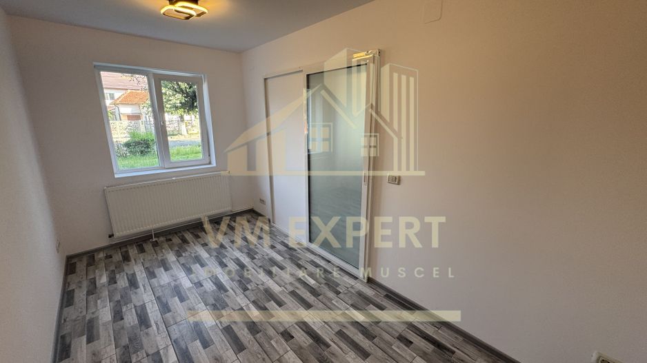 SPAȚU COMERCIAL 34 MP CAMPULUNG VIZAVI DE CENTRU MEDICAL CLUBUL SANATĂȚII - Poză 17