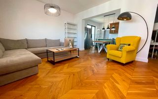 De inchiriat-Apartament cu 4 camere, Garaj și Parcare | Zona Centrala - Poză 1