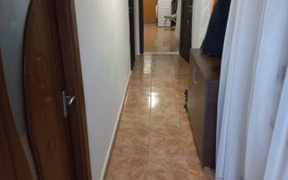 Casa de vanzare in Giulesti-Bd. Constructorilor - Poză 2