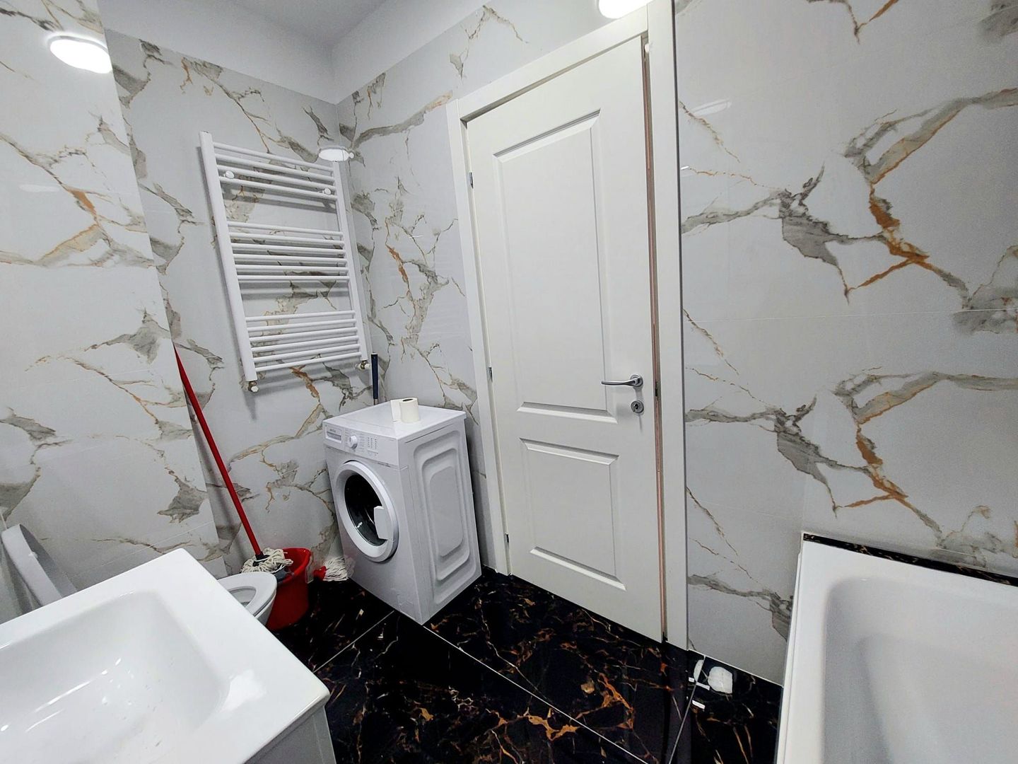 Prima inchiriere 2 Camere, decomandat, etaj 4, 6 minute METROU Preciziei - Poză 8
