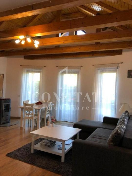 Casă cochetă cu teren generos și panoramă Chinteni - Poză 20