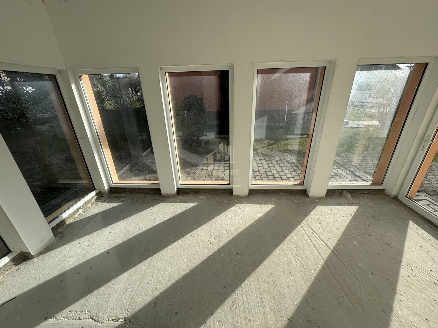 VILA 5 CAMERE,TEREN 560 MP, CAMPULUNG, ARGES - Poză 29