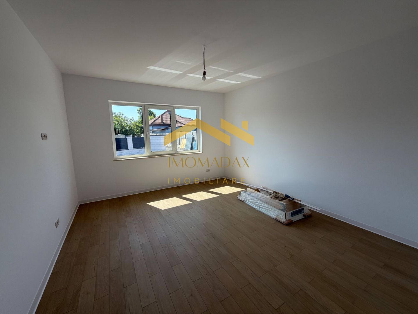 -Casa individuală -4 camere -2 băi - - Poză 18