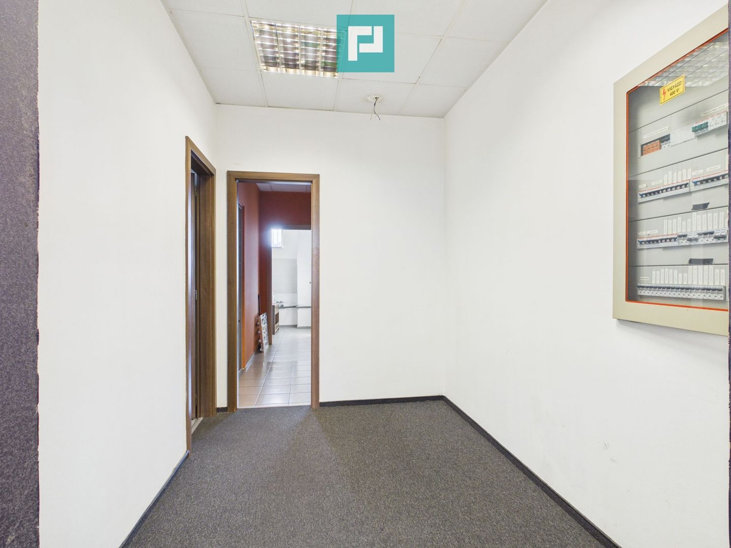 Spațiu  Comercial Zona Soarelui Bulevardul Sudului - Poză 8