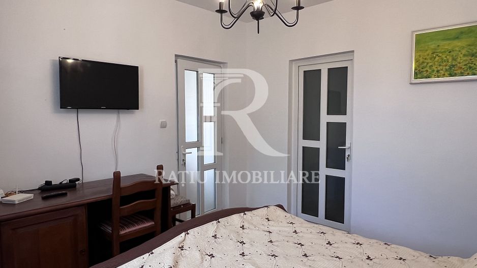 Casă 4 camere de închiriat | Saună | Piscina | Sântandrei | Bihor - Poză 8