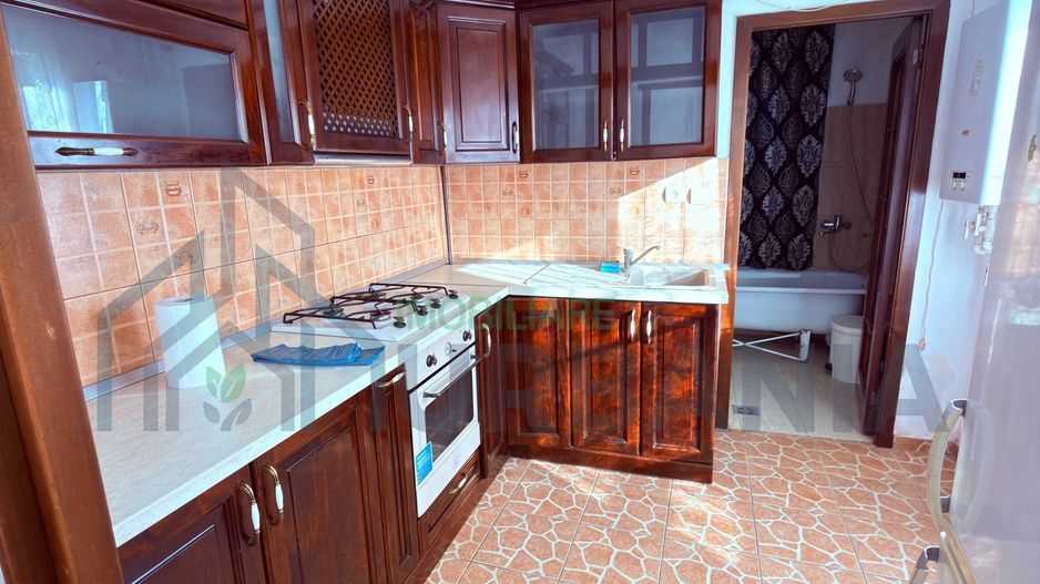 Apartament 3 camere de vanzare Bucium - Poză 4