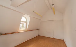 Spatiu comercial de inchiriat, 9 camere, 3 bai, Universitate, 120mp - Poză 11