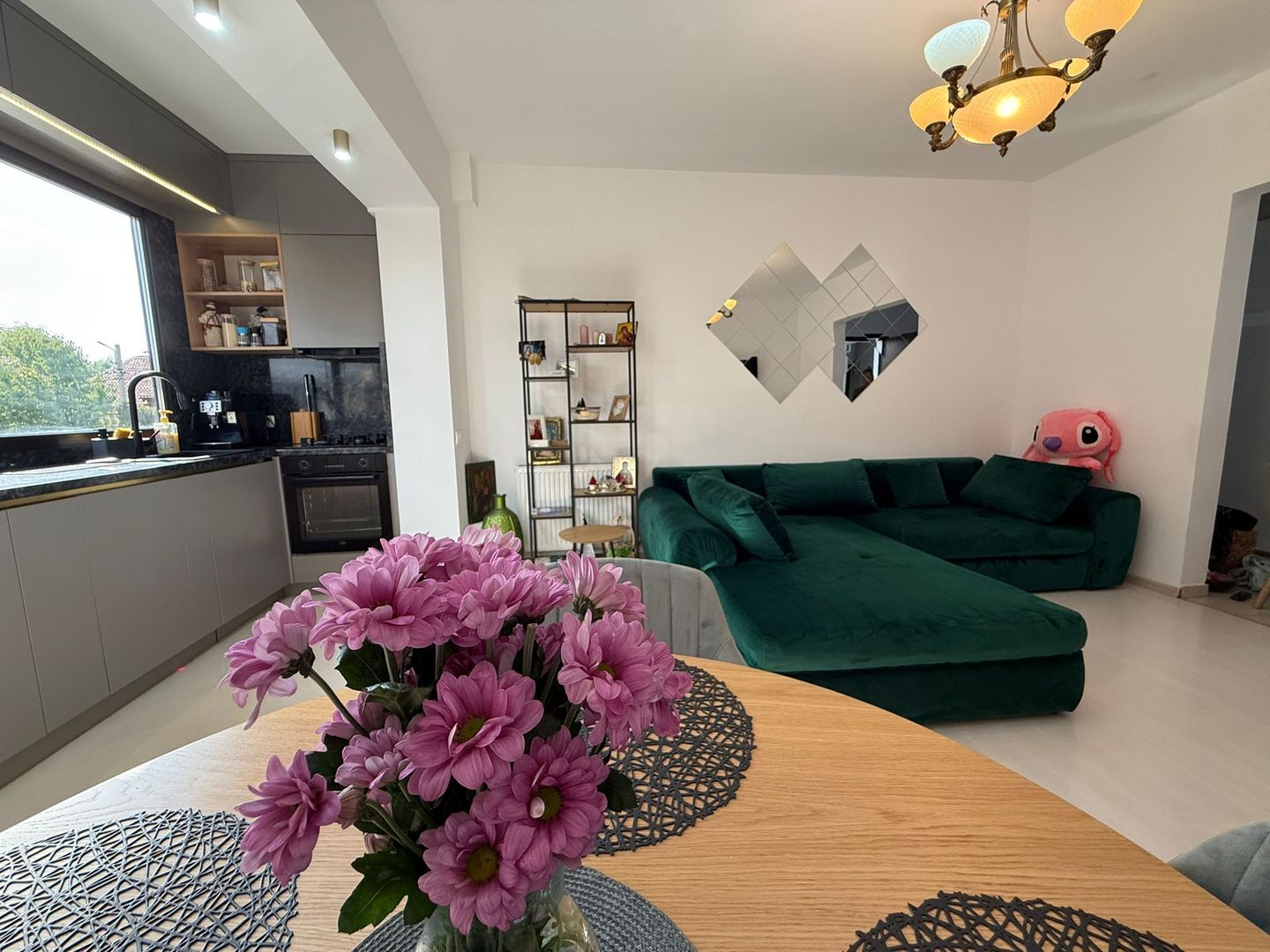 AP. 3 CAMERE CIRESULUI, MOBILAT, LOC PARCARE, RENOVAT, COMISION 0% - Poză 2