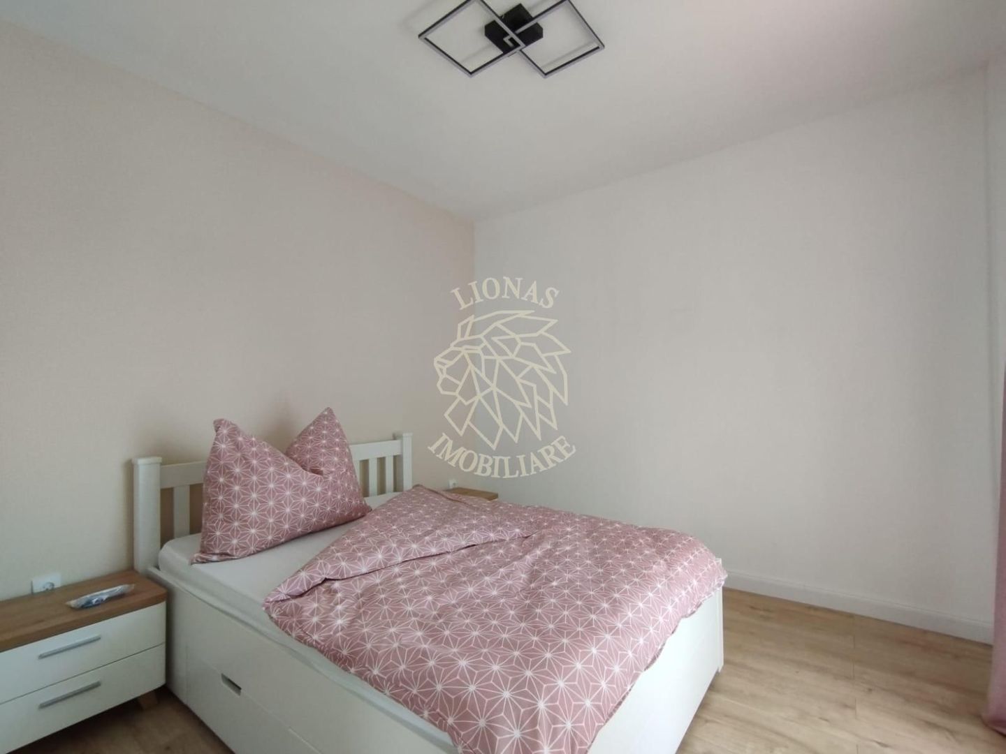 COMISION 0%! Apartamente mobilat si utilat 3 camere Zona Terra - Poză 3