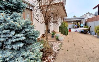 Casa eficienta energetic cu piscina in Giroc - Poză 38