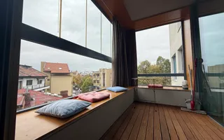 Apartament cu 2 camere, tip duplex, cu design industrial și personalitate - Poză 14