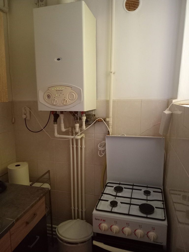 Ag BRASADAS vinde garsoniera 22mp la etajul 1/4 Ostrovului. - Poză 4