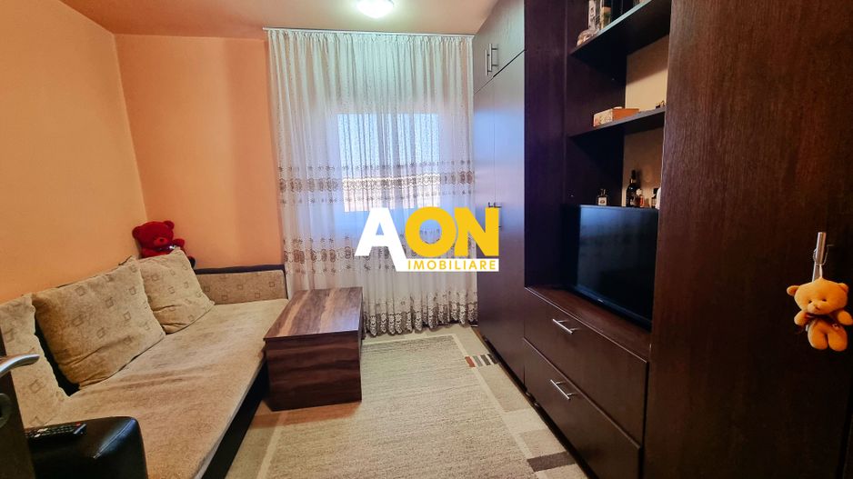 Apartament cu 2 camere reconfigurat, 52 mp utili, zona Cetate - Poză 4