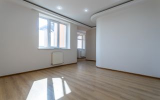 Vânzare, casă, 3 nivele + 8 ari, str. Alexandru Marinescu, Buiucani - Poză 9