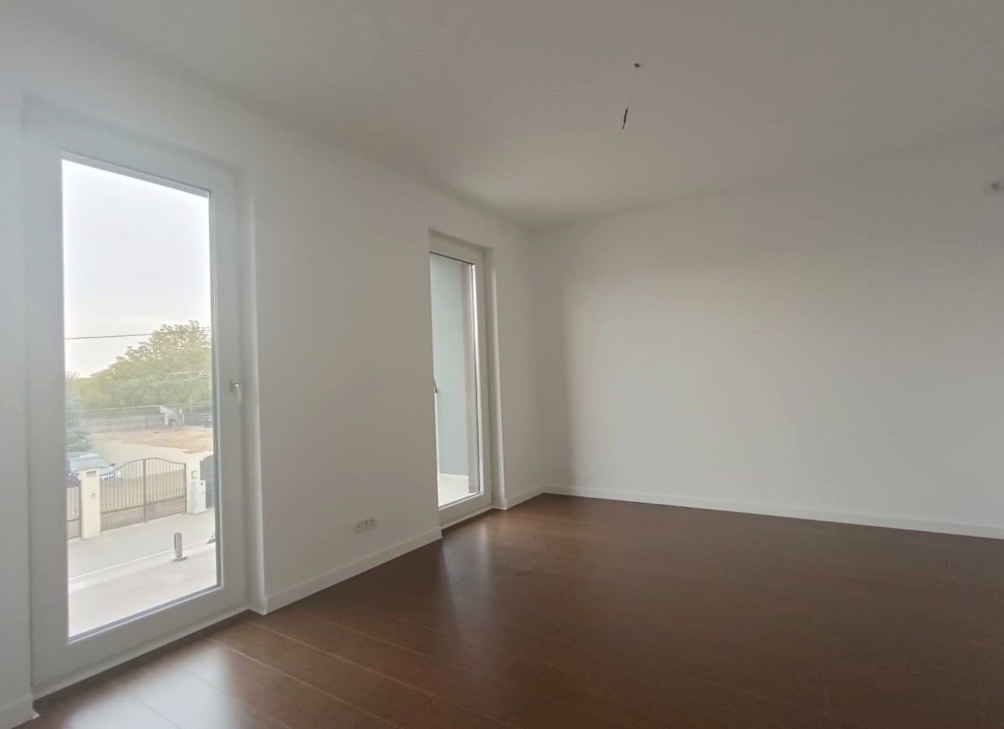 Vanzare casa moderna individuala zona rezidentiala Tunari - Poză 14