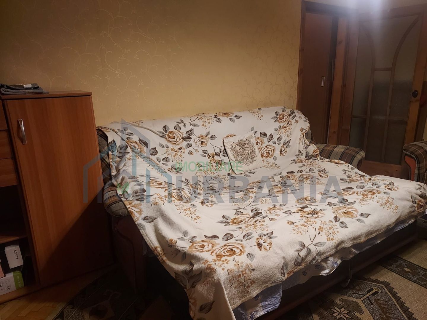 Primesc in gazda o fata - Poză 1