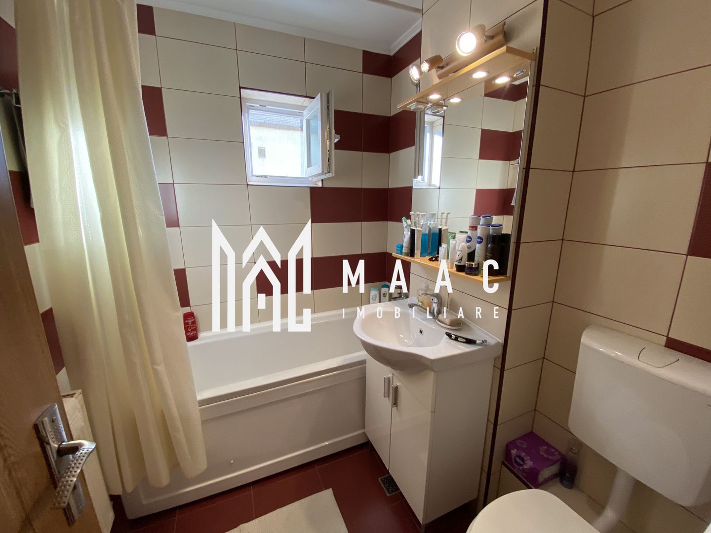 Apartament 4 camere | 2 balcoane | Pivnita | Vasile Aaron - Poză 8