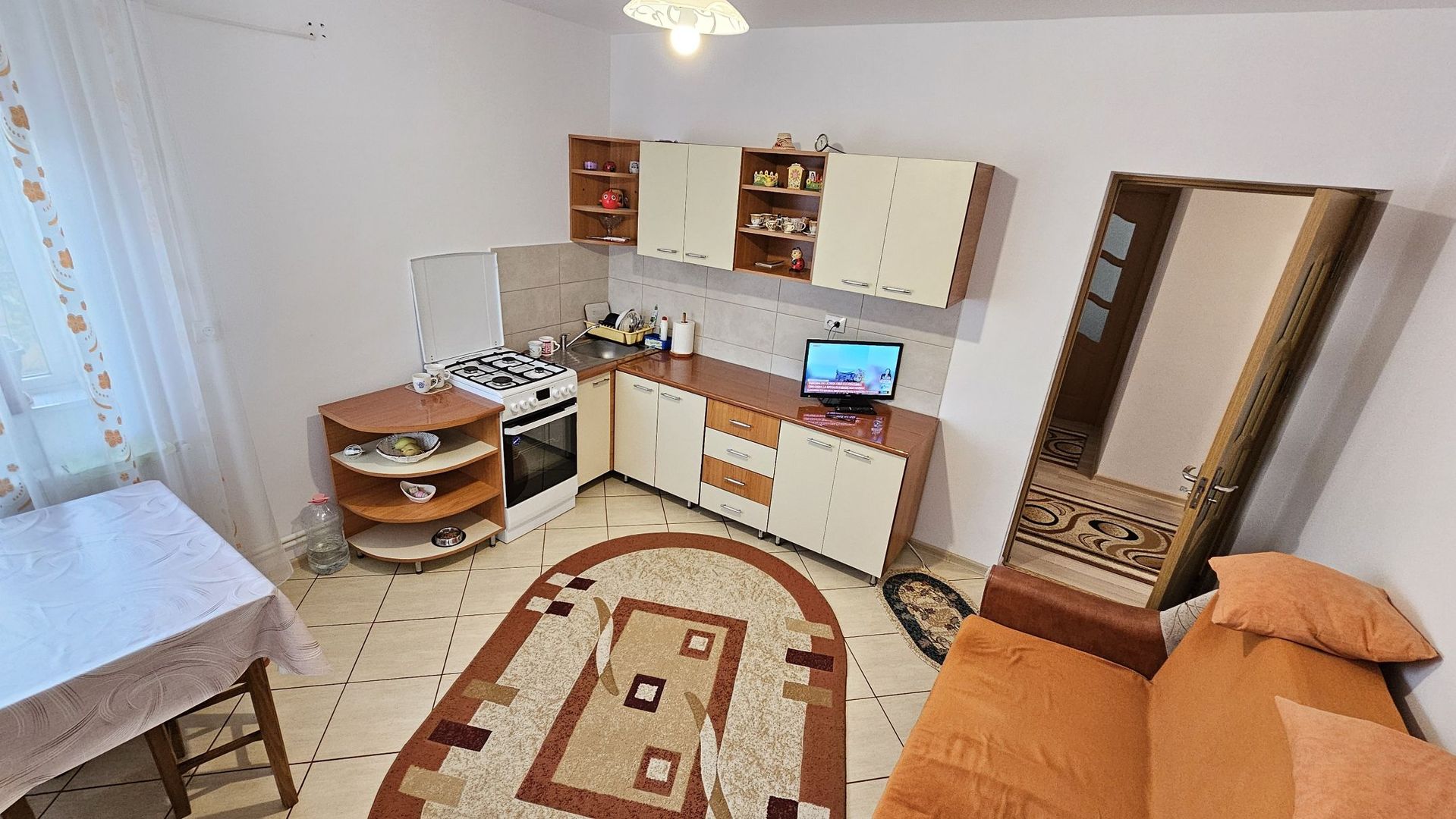 CASĂ individuală  P+M, teren 600 mp, zona M.Grecilor; - Poză 4