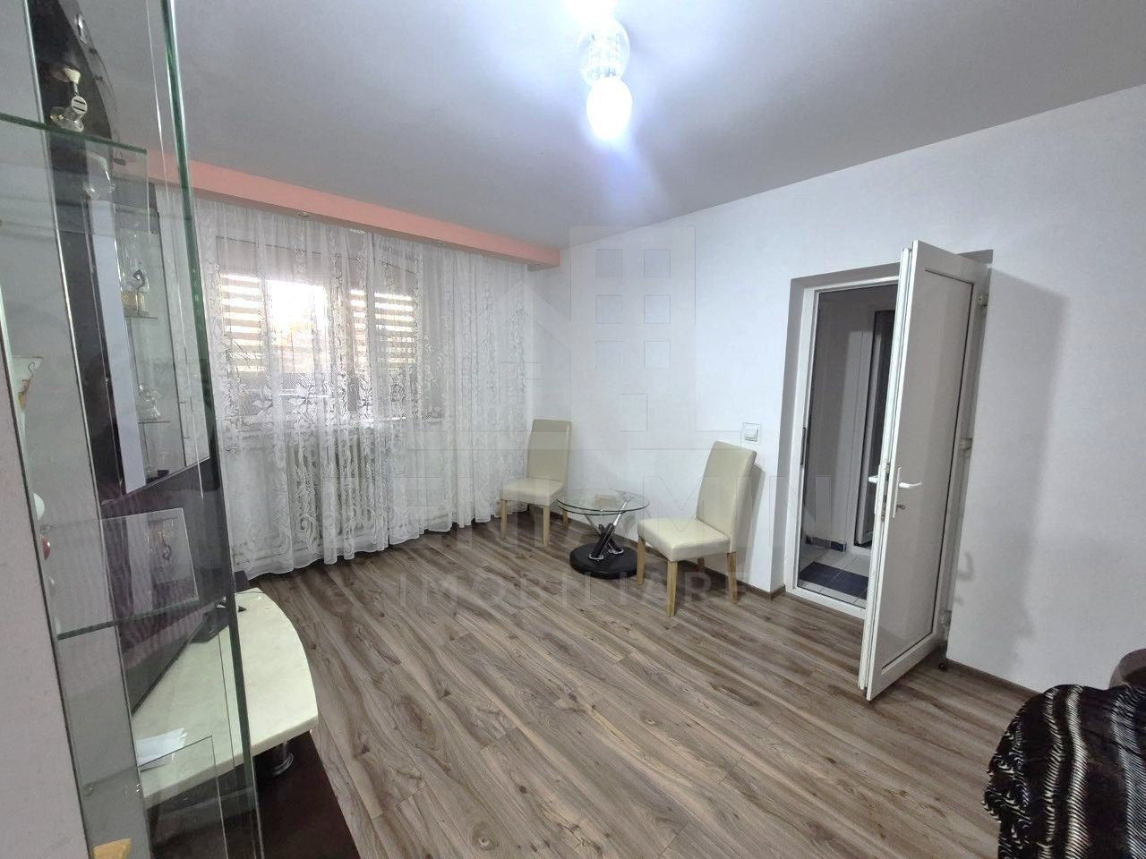 2 Camere- 47mp-Renovat-Zona Calea Bucuresti -Bibiloteca Universitatii - Poză 2