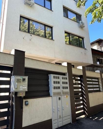 Apartament 4 Camere Pe 3 Niveluri+Curte 40 mp2 , Metrou Crangasi , Particular - Poză 3