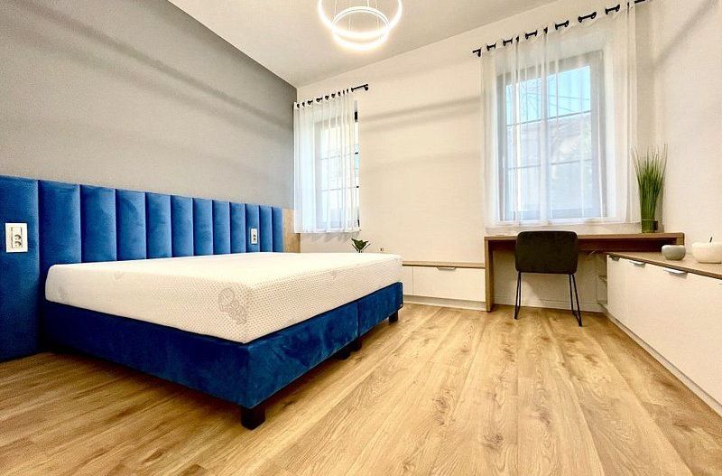 Elegant, finisaje premium, locație deosebita - 3 camere  în Bălcescu - Poză 15