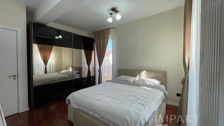 Apartament lux,  prima inchiriere-  4 camere + 2 locuri parcare - Poză 8