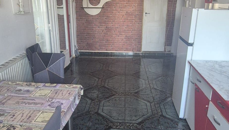 Apartament de inchiriat cu 2 camere, 55 mpu, mobilat, utilat, Sebes - Poză 4