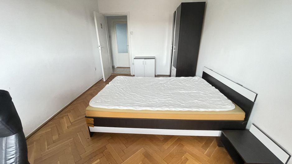 SPATIOS IN ZONA MEDICINEI -4 camere,garaj propriu si boxa - Poză 14