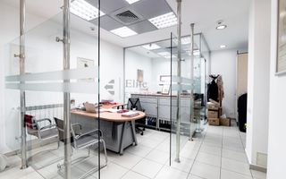 Spatiu pentru birouri ultracentral de inchiriat in Oradea - Poză 8