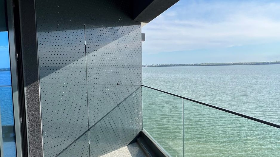 Apartament 2 camere Mamaia | Vedere frontală la lac | mobilat modern - Poză 17