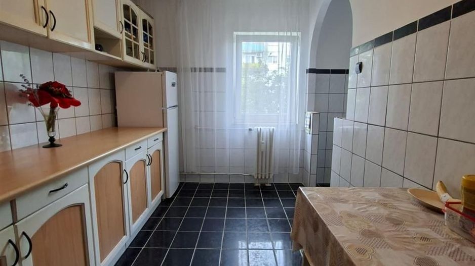 Apartament 3 camere etaj 1 Decebal - Poză 6