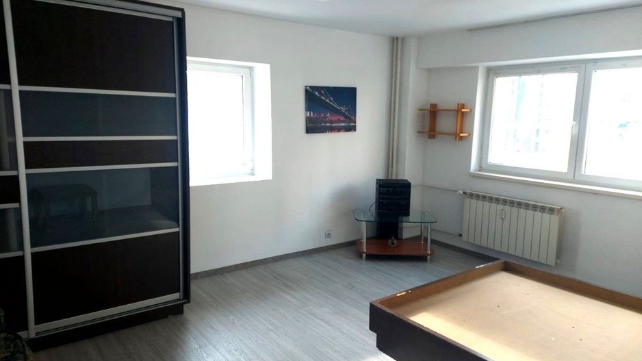 Vânzare Garsonieră 41 mp Splaiul Unirii (Camera de Comerț) – Vedere Dâmbovița - Poză 1