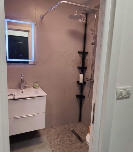 Dambovita | 1 Camera | Etaj Intermediar. - Poză 5