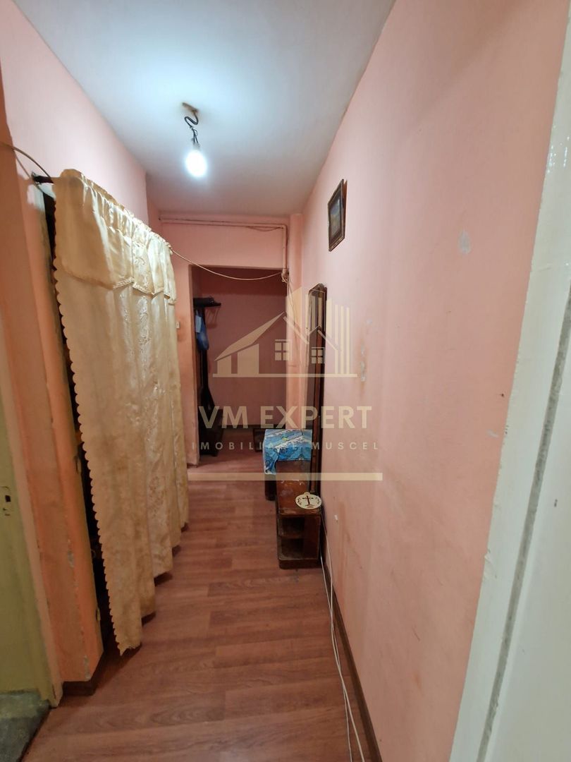 APARTAMENT 2 CAMERE, ETAJ 2, CAMPULUNG, ZONA VISOI - Poză 4