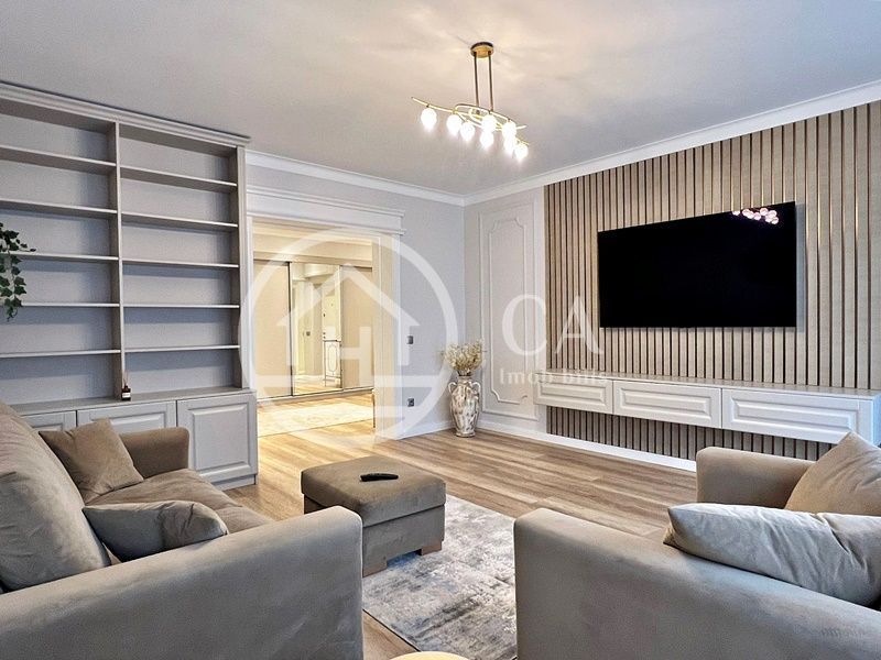 Apartament de închiriat cu 3 camere în zona ULTRACENTRALĂ, Oradea - Poză 4