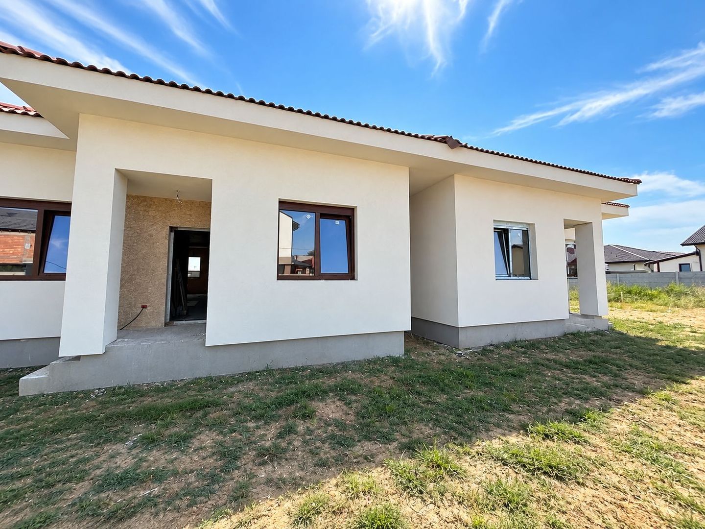 Giroc | Duplex pe parter | 3 dormitoare | Despartin prin dressing - Poză 3